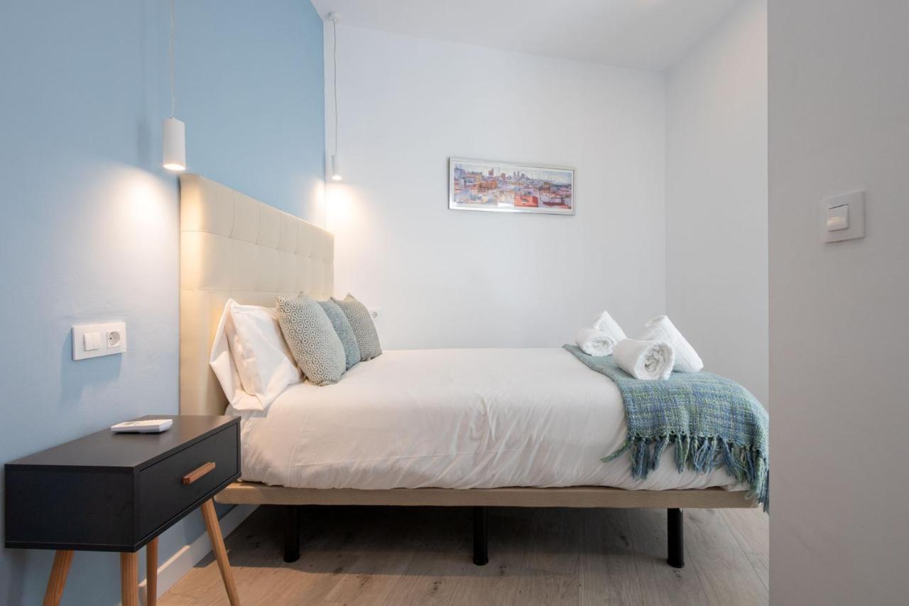Nine O Clock San Luis Skyview Apartment Seville